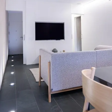 Apartment Ampersand - Bright 2-bedroom Barcelona