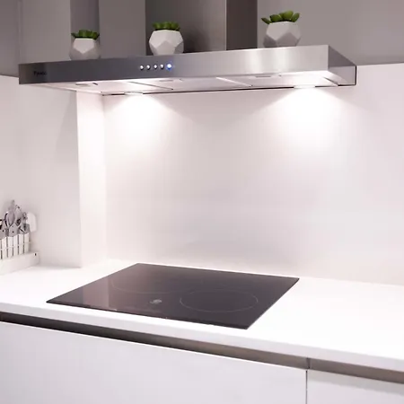Ampersand - Bright 2-bedroom Barcelona