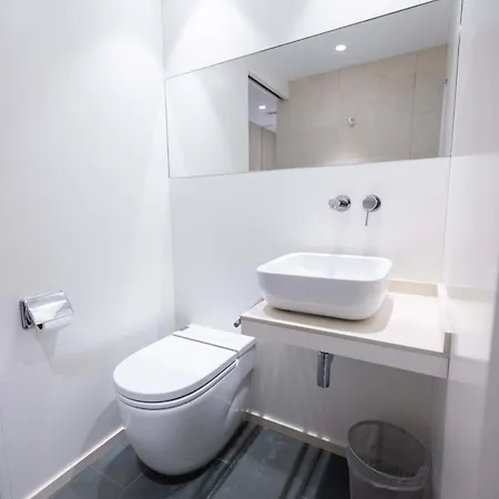 Апартаменты Ampersand - Bright 2-bedroom *